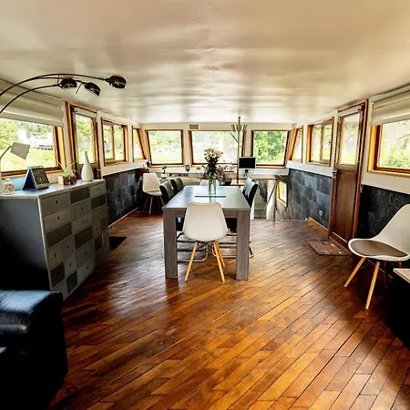 Botel Nuit Insolite A Bord D'une Peniche, 6 Personnes Bergues