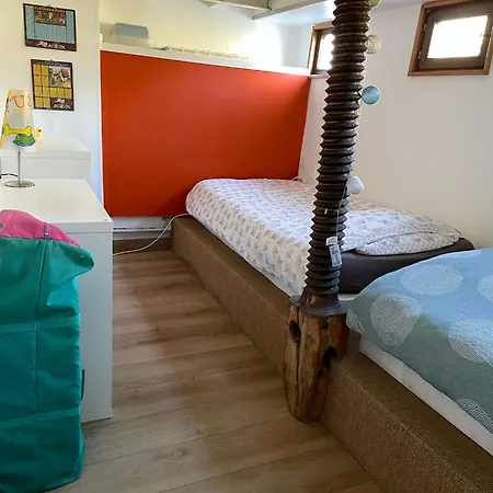 Botel Nuit Insolite A Bord D'une Peniche, 6 Personnes *