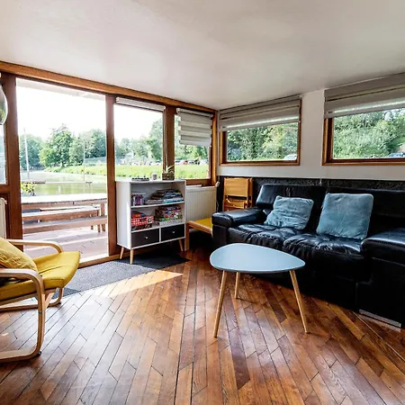 Nuit Insolite A Bord D'une Peniche, 6 Personnes *