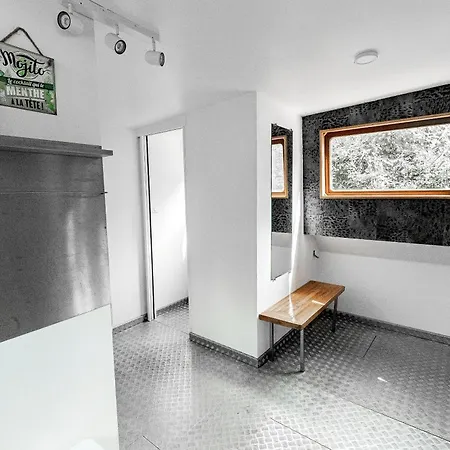 Nuit Insolite A Bord D'une Peniche, 6 Personnes Bådhotel Bergues