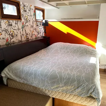 Bådhotel Nuit Insolite A Bord D'une Peniche, 6 Personnes Bergues