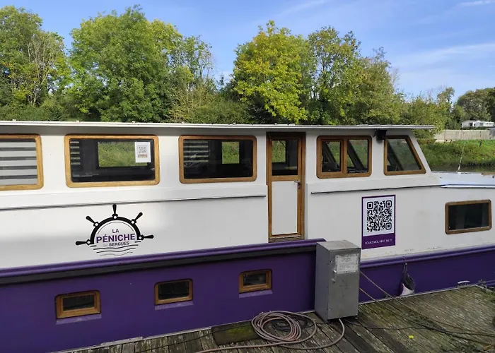 Bateau-hôtel Nuit Insolite à Bord D'une Péniche, 6 Personnes Bergues