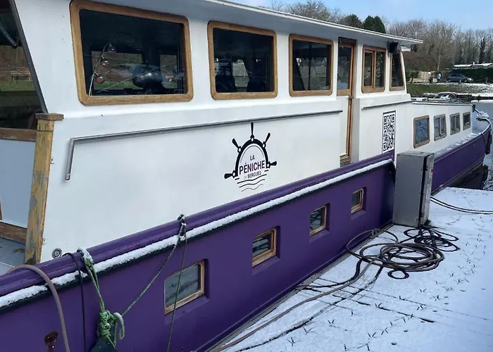 Bateau-hôtel Nuit Insolite à Bord D'une Péniche, 6 Personnes *